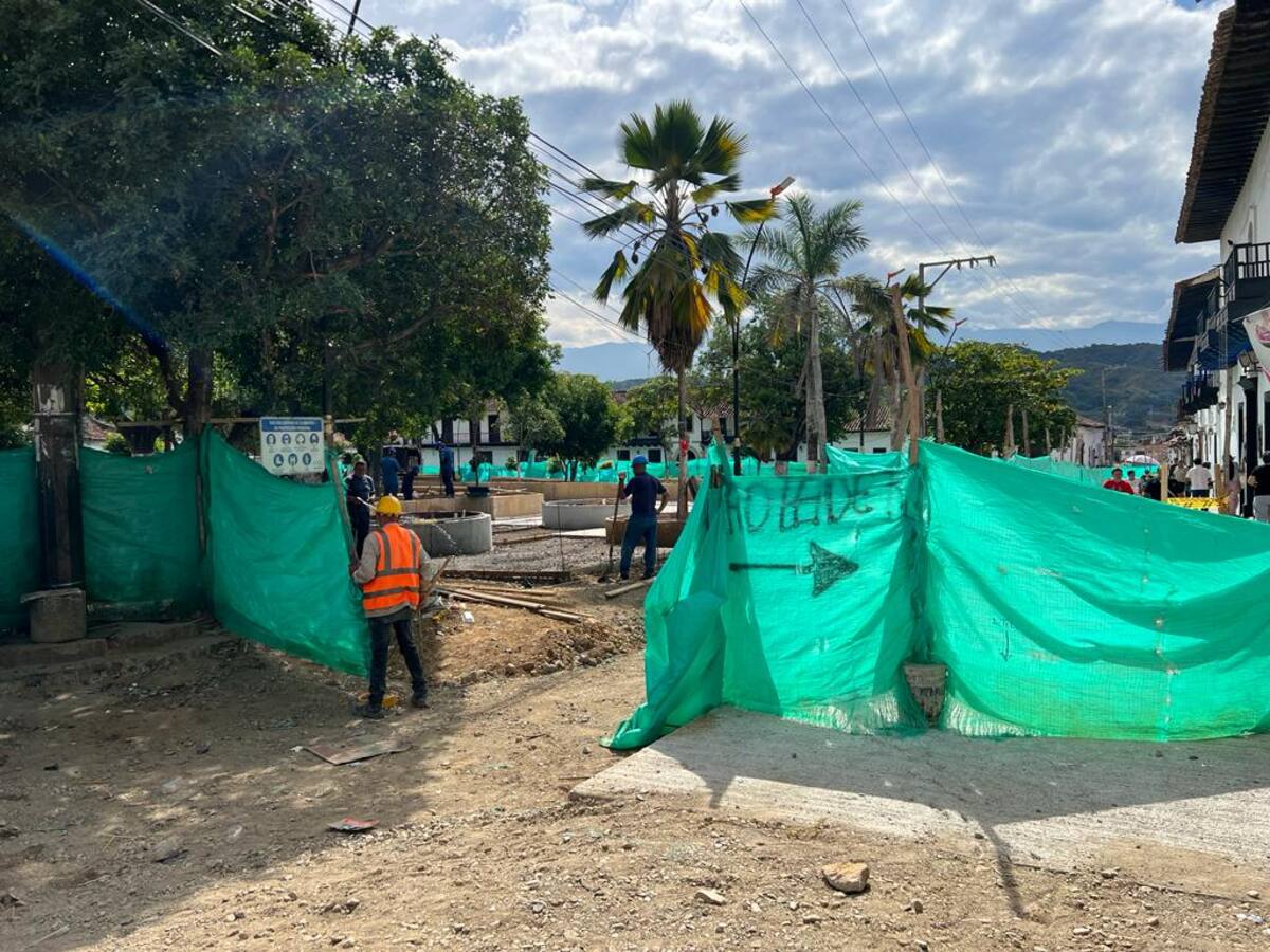 Obra en el Parque de Girón ya va a cumplir un año y solo ha avanzado un 40%