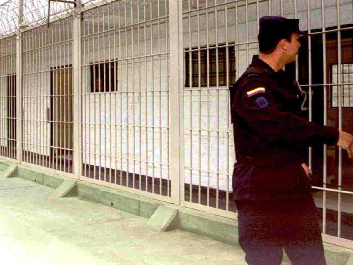 Cuatro años de prisión por ingresar a Colombia gasolina de contrabando