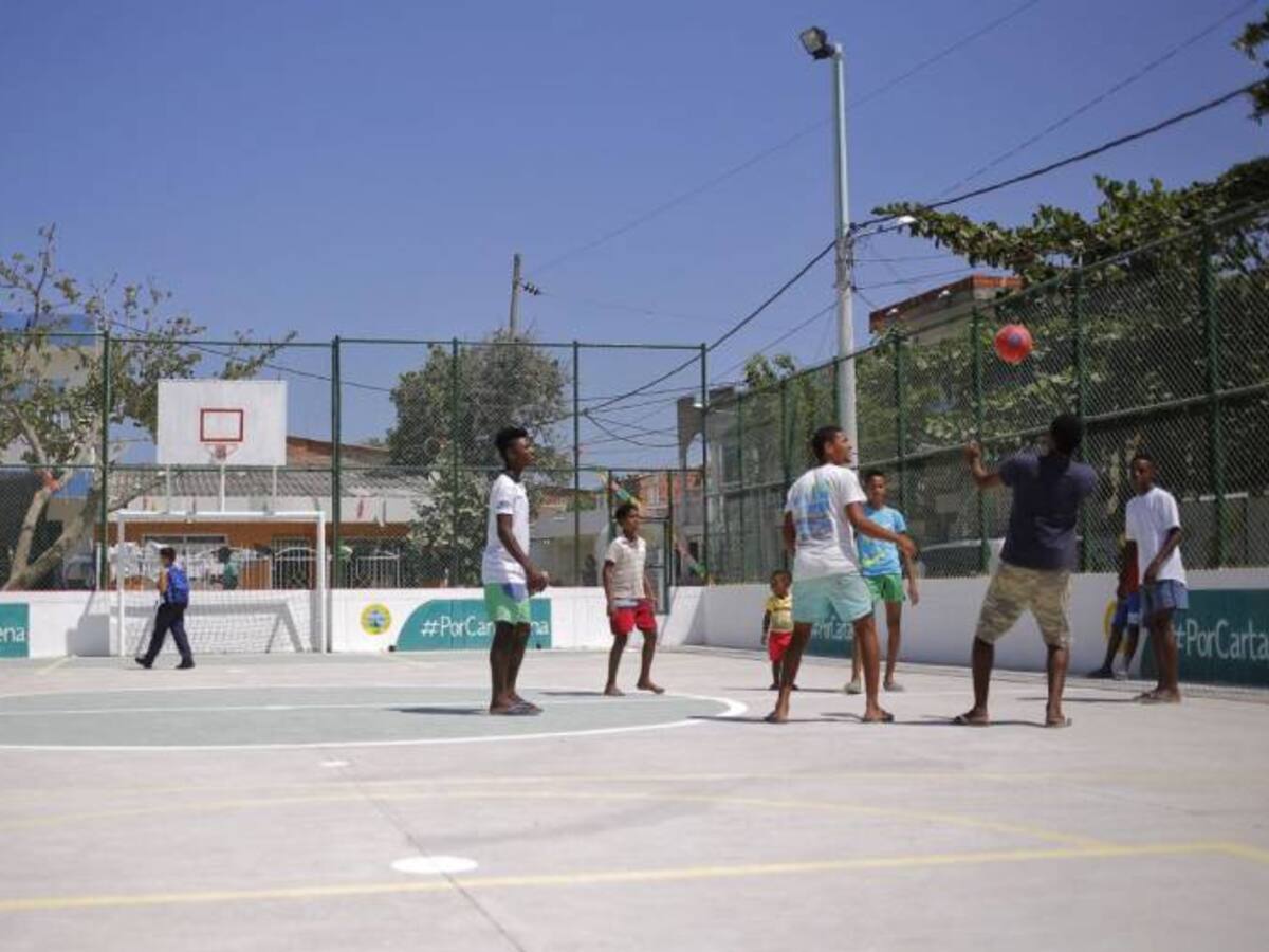 Después de 26 años La Boquilla en Cartagena tiene cancha múltiple