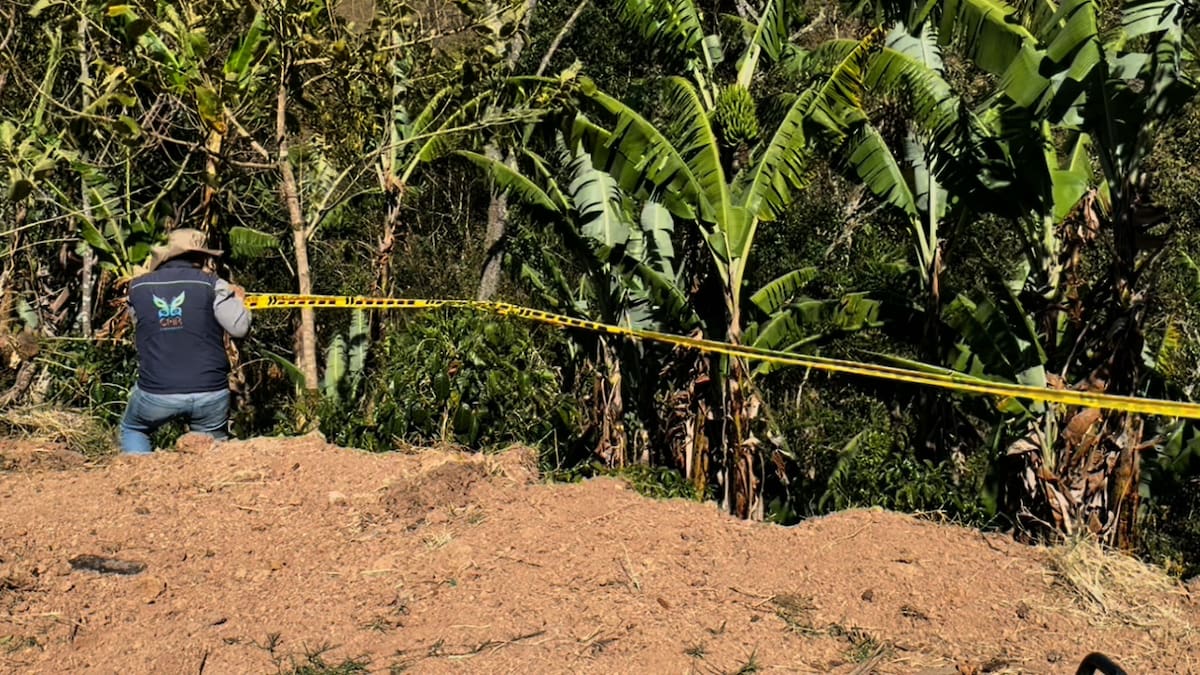 Suspenden construcción de una vía clandestina en el municipio de Vianí en Cundinamarca