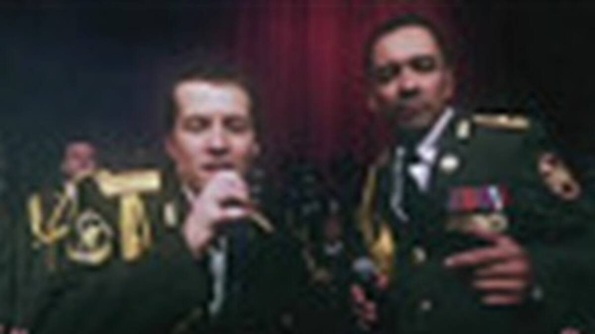 Policía rusa sorprende con un cover de "Get Lucky"