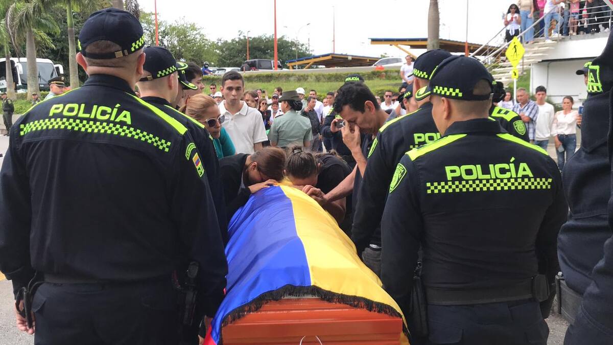 Cuerpo de subintendente fue recibido con honores en Piedecuesta