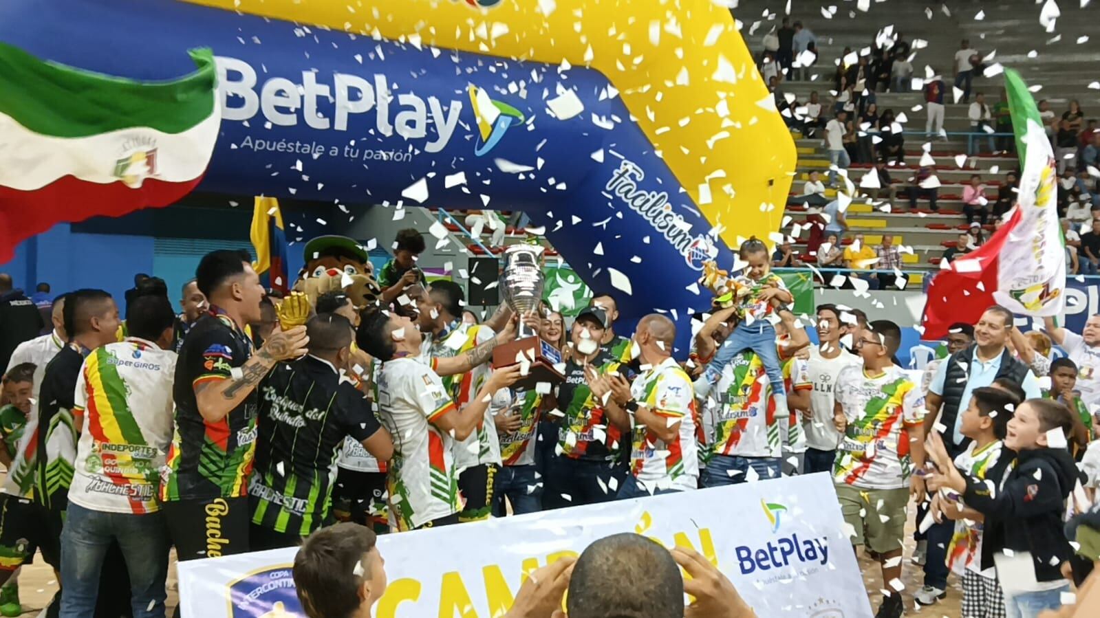 Caciques del Quindío- Adrián Trejos