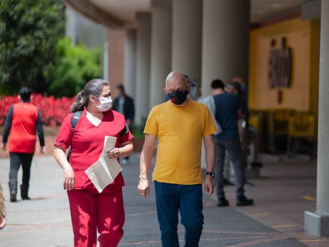 Piden cuarentena sectorizada en regiones con más casos de COVID-19