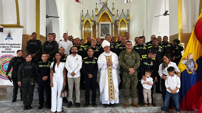 Policía de Bolívar conmemoró 63 años de entrega y amor por la comunidad