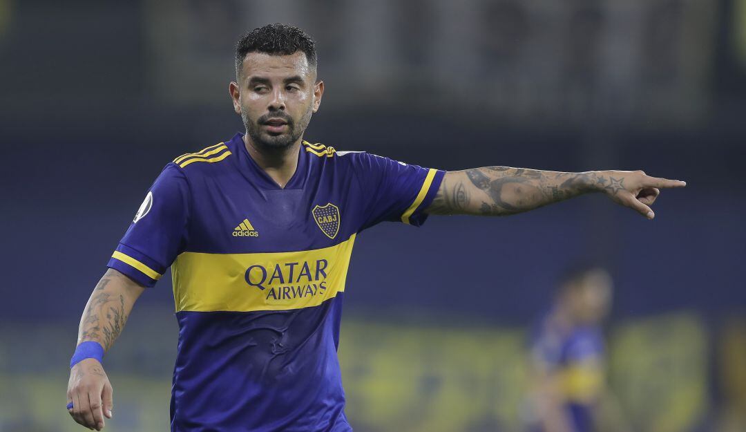 Edwin Cardona criticado en Argentina por penalti errado con Boca Juniors
