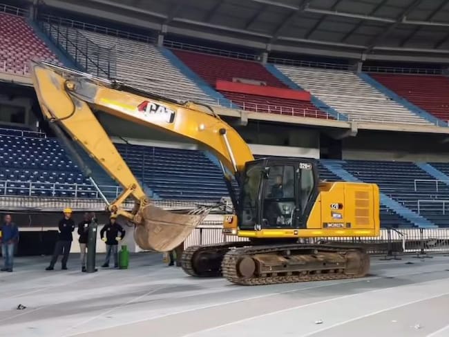 Maquinaria amarilla en el estadio Metropolitano. Foto: Instragram del alcalde Alejandro Char.