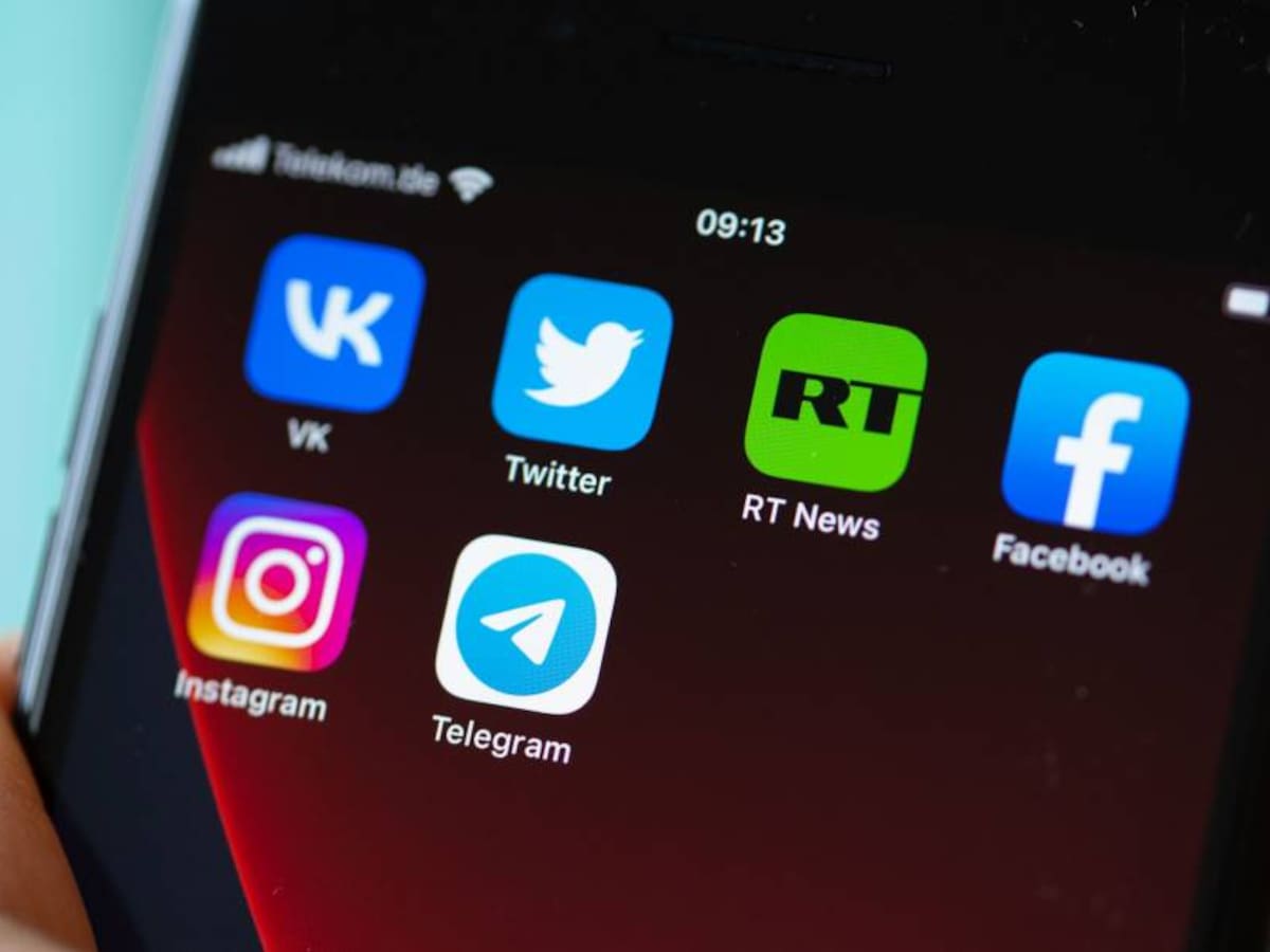 Rusia defiende ley que bloquea redes sociales debido a “guerra informativa”