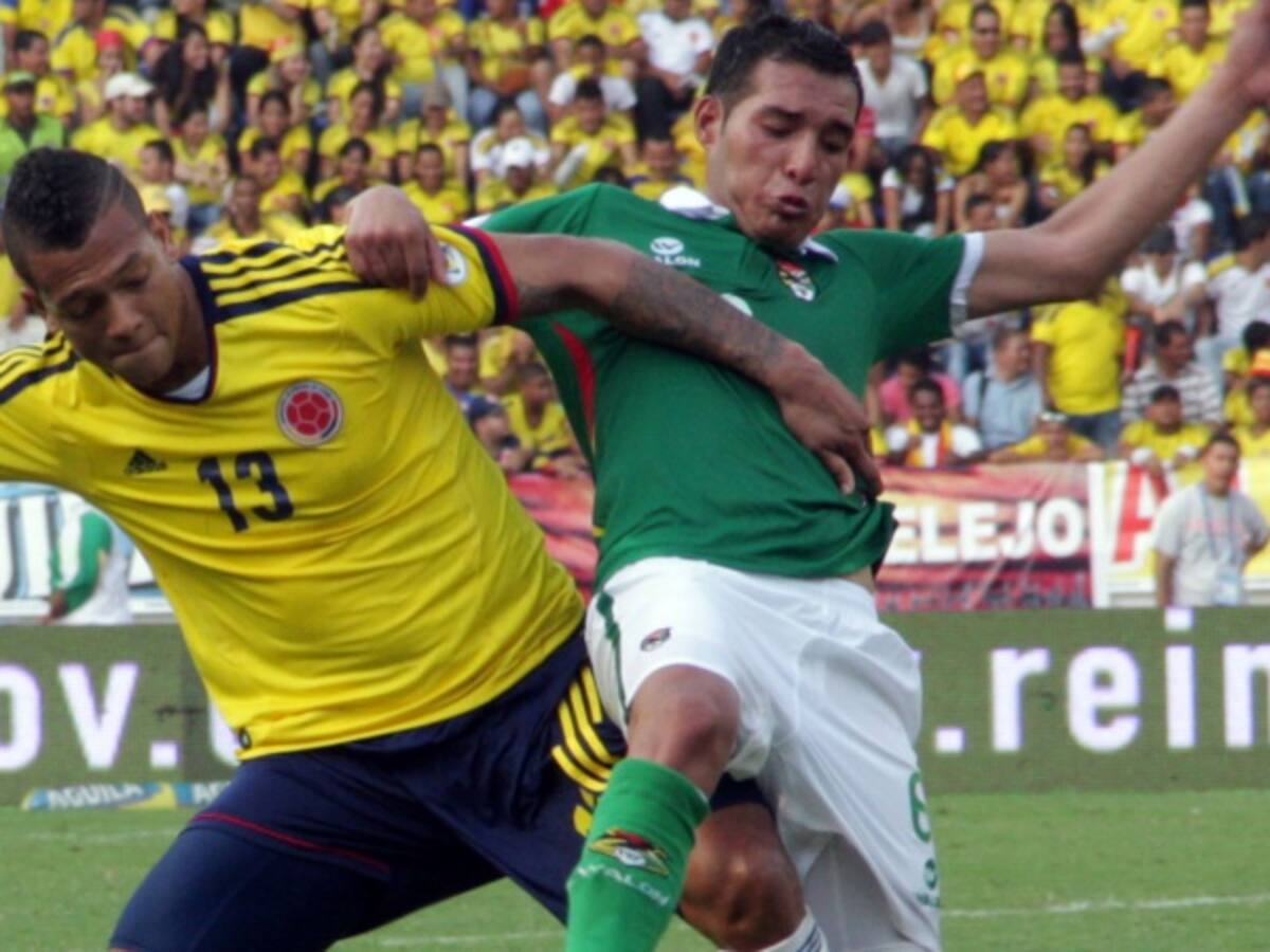 Bolivia comenzó a trabajar con 14 jugadores pensando en Colombia