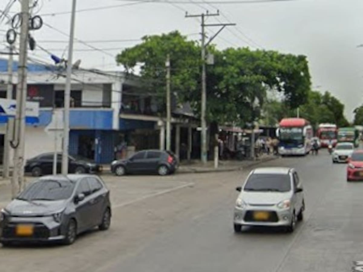 Reducen carriles en avenida Simón Bolívar de Barranquilla por obras de drenaje