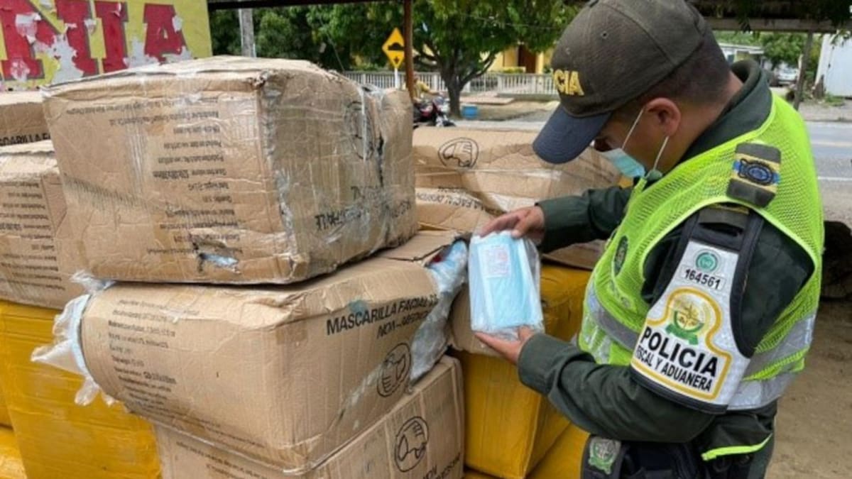En el Magdalena decomisan $132 millones en tapabocas de contrabando