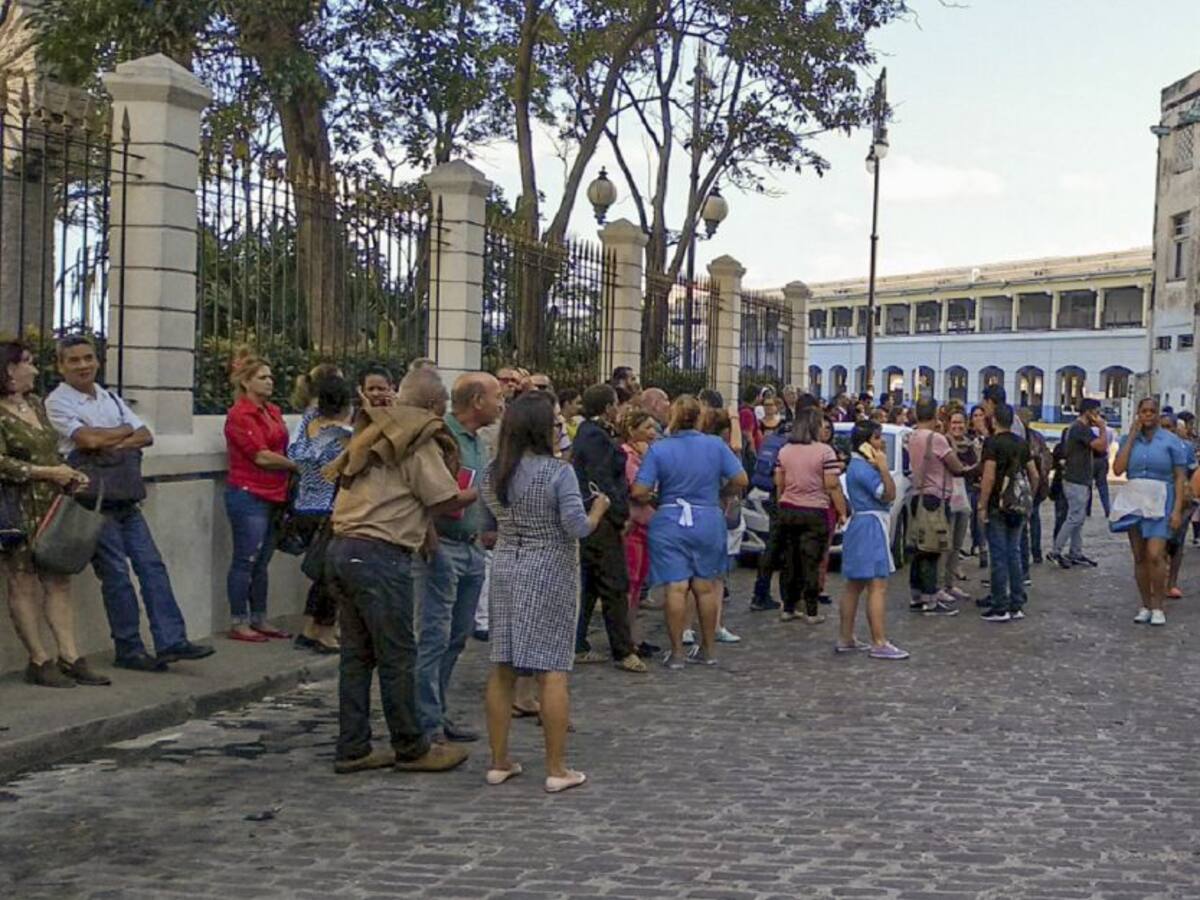 Alerta de tsunami tras fuerte sismo de 7,7 que sacudió el Caribe