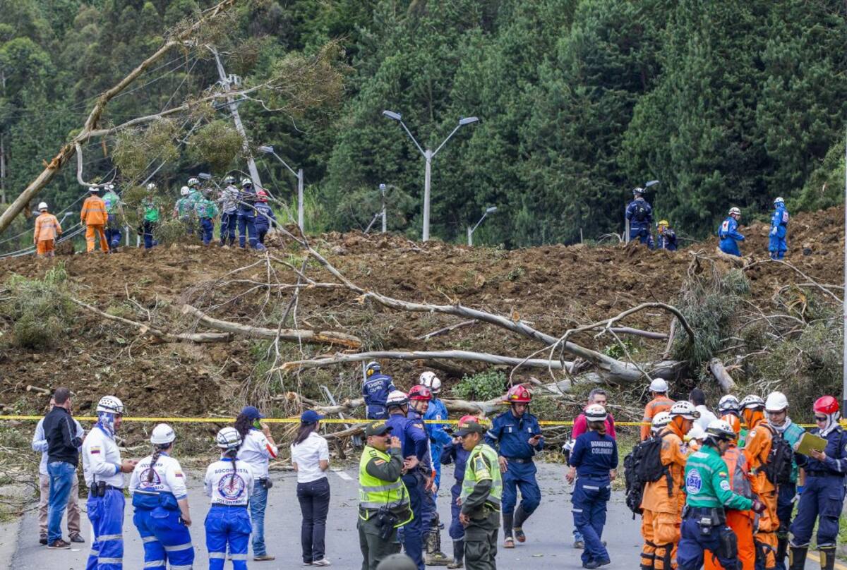 Así lo determinó el gerente del consorcio Devimed, Germán Vélez Villegas, al aclarar que ya en la zona se encuentra personal de la concesión y maquinaria para remover el deslizamiento.
