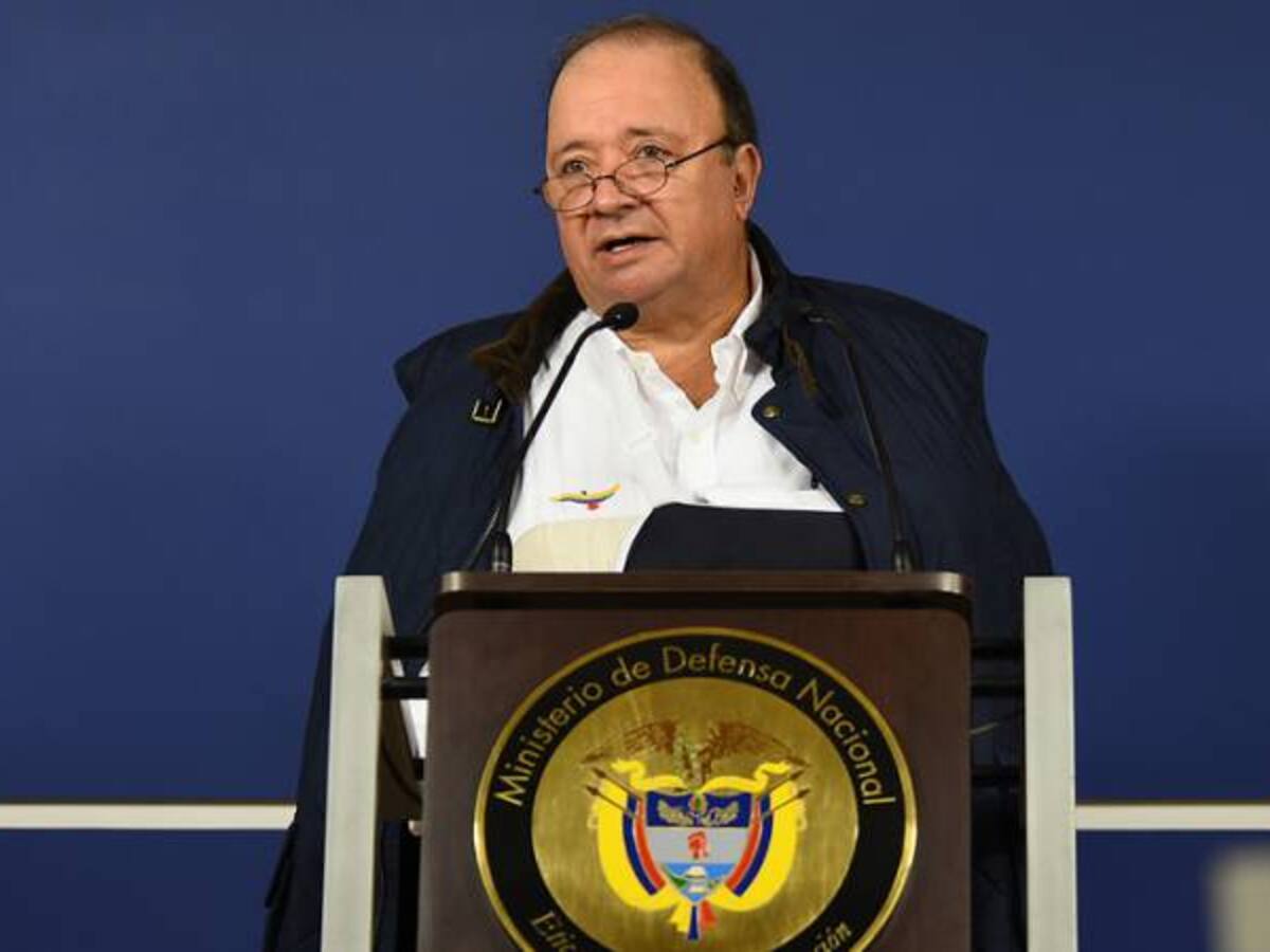 Mindefensa confirma que sí hubo tensión entre los altos mandos de la Policía