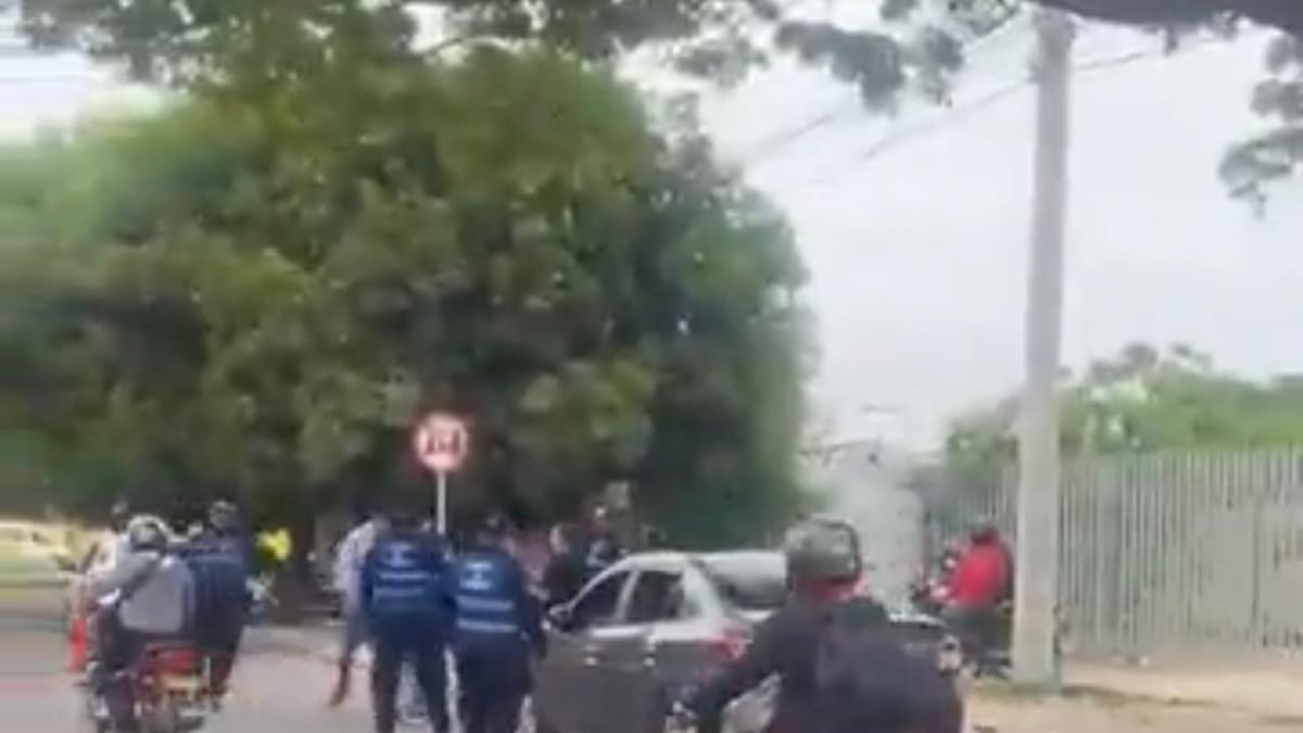 Investigan a agentes de tránsito por pelea en Soledad