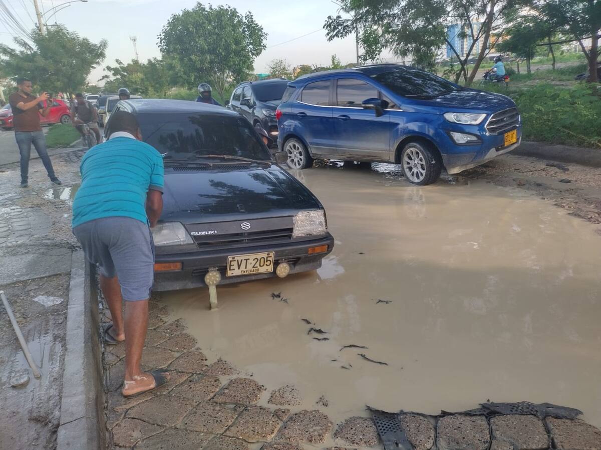 Vecinos amenazan con cerrar nuevamente la vía principal de La Carolina