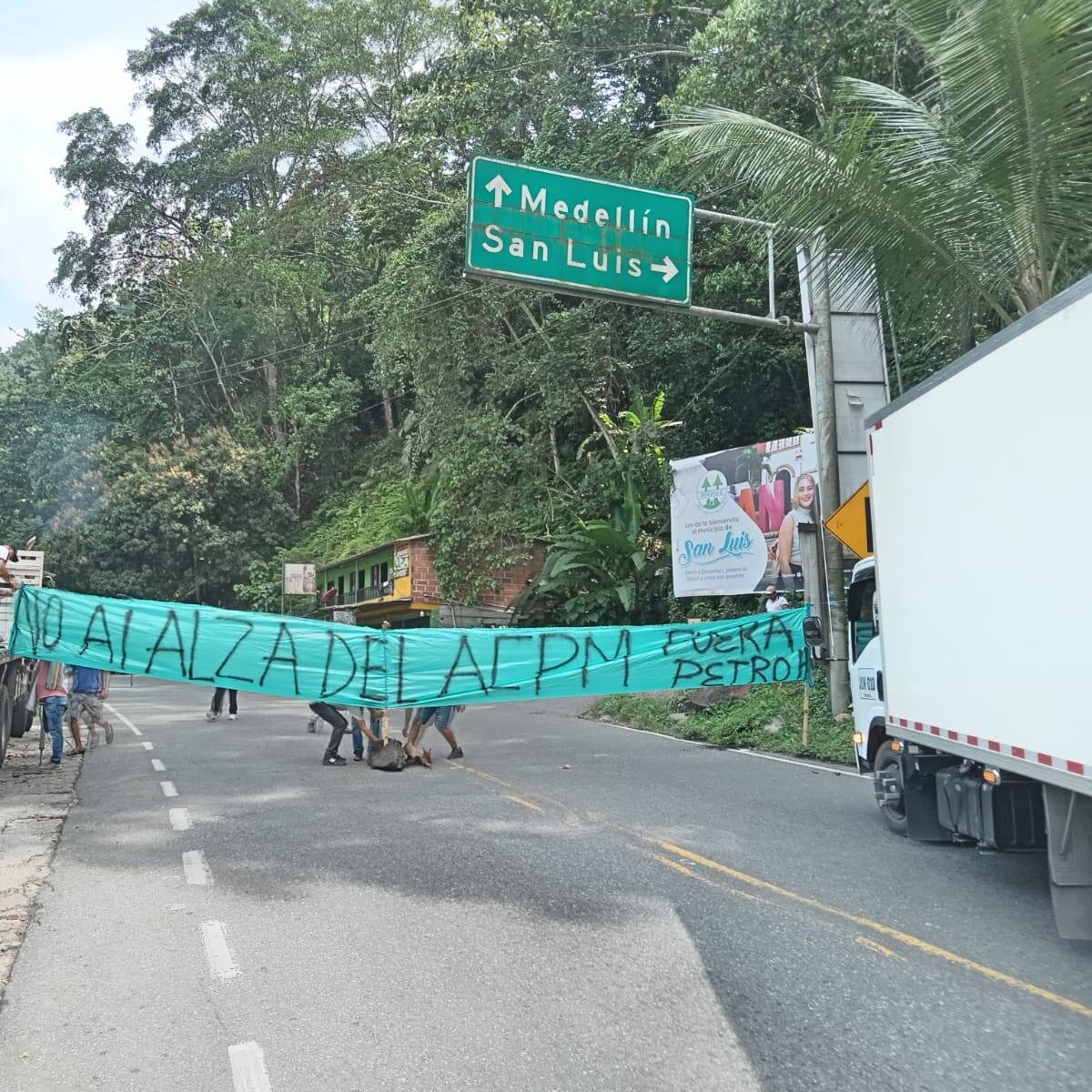 Defencarga rechaza el bloqueo de vías y los actos de violencia durante las protestas