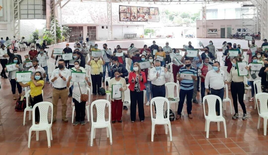 546 hogares campesinos del Huila regularizaron su propiedad