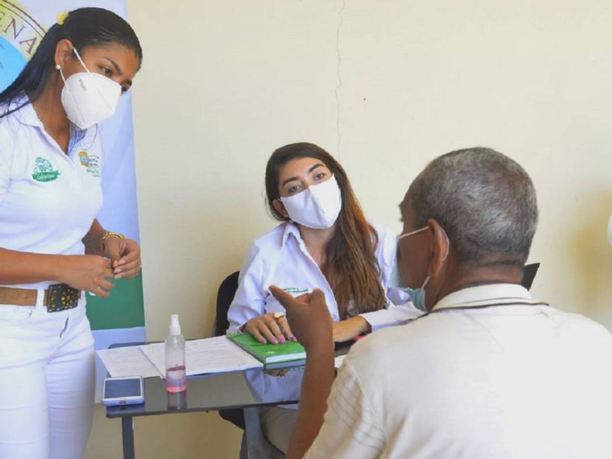 Presentan línea de créditos a comerciantes de Santa Rita en Cartagena