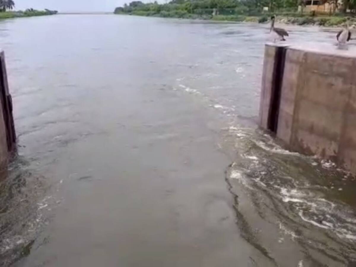 Abren compuertas de La Bocana para evacuar aguas de la Ciénaga de la Virgen