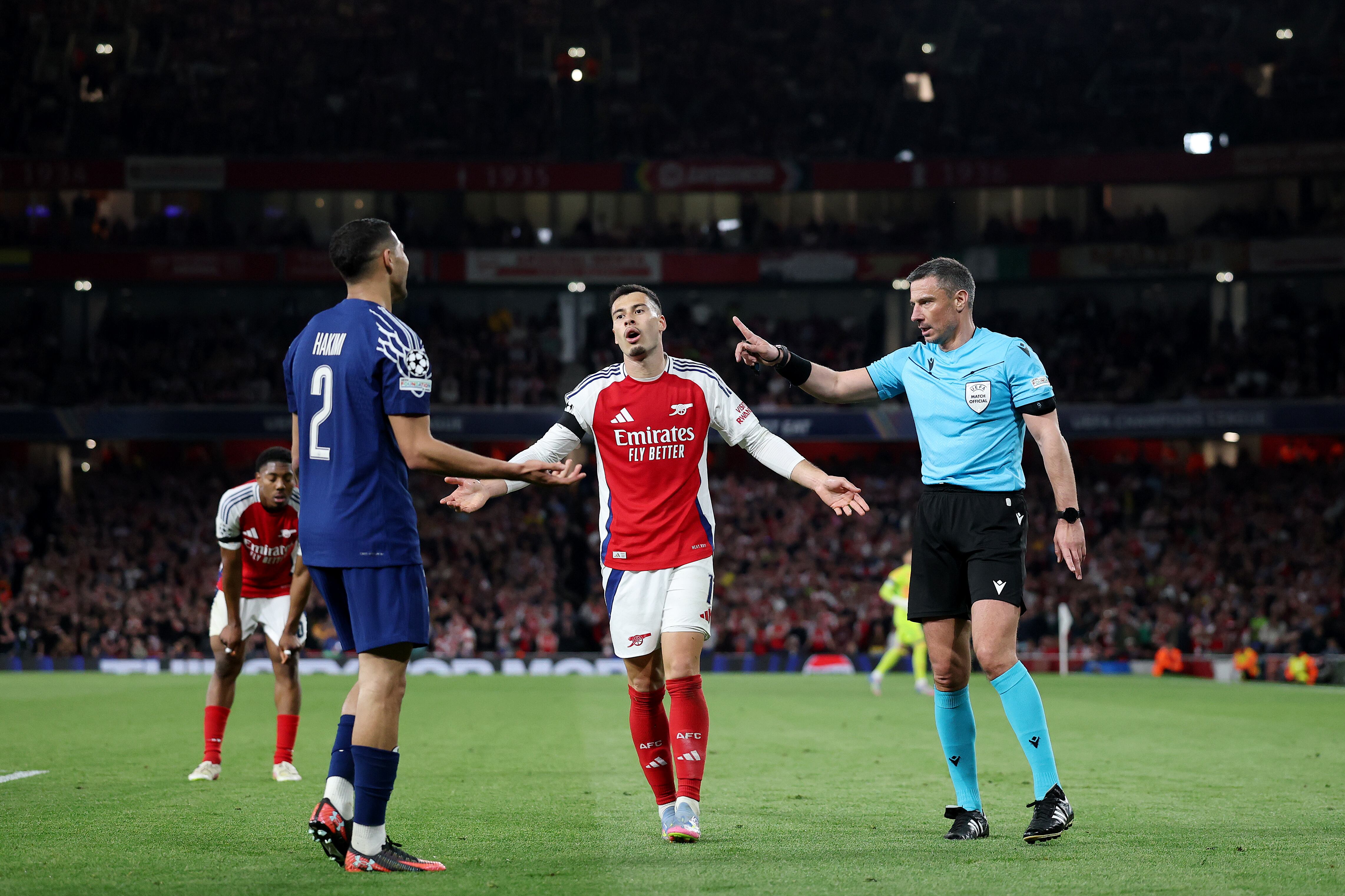 Achraf Hakimi y Gabriel Martinelli /Getty Images.