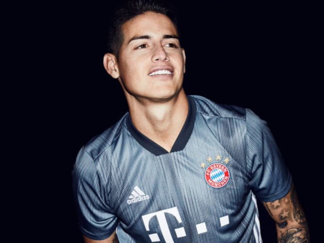 James, protagonista en la presentación de la tercera equipación del Bayern