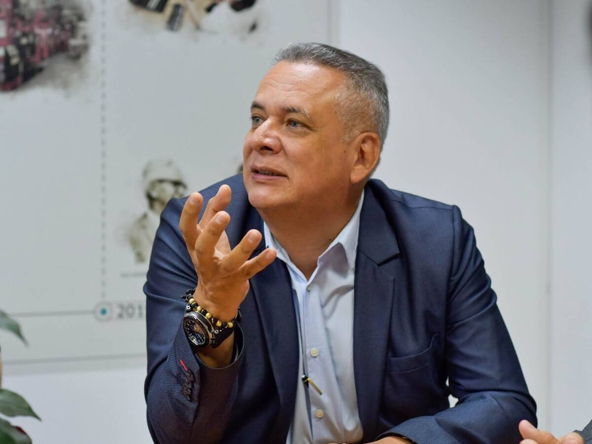 El exalcalde de Armenia, José Manuel Ríos fue postulado como precandidato presidencial