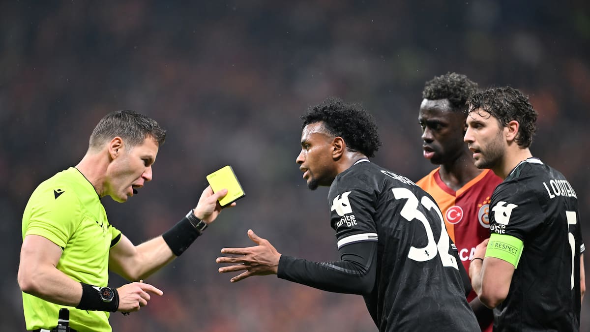 Así reaccionó la prensa italiana a la expulsión de Juan Cabal en Champions: “El desastre de Cabal”