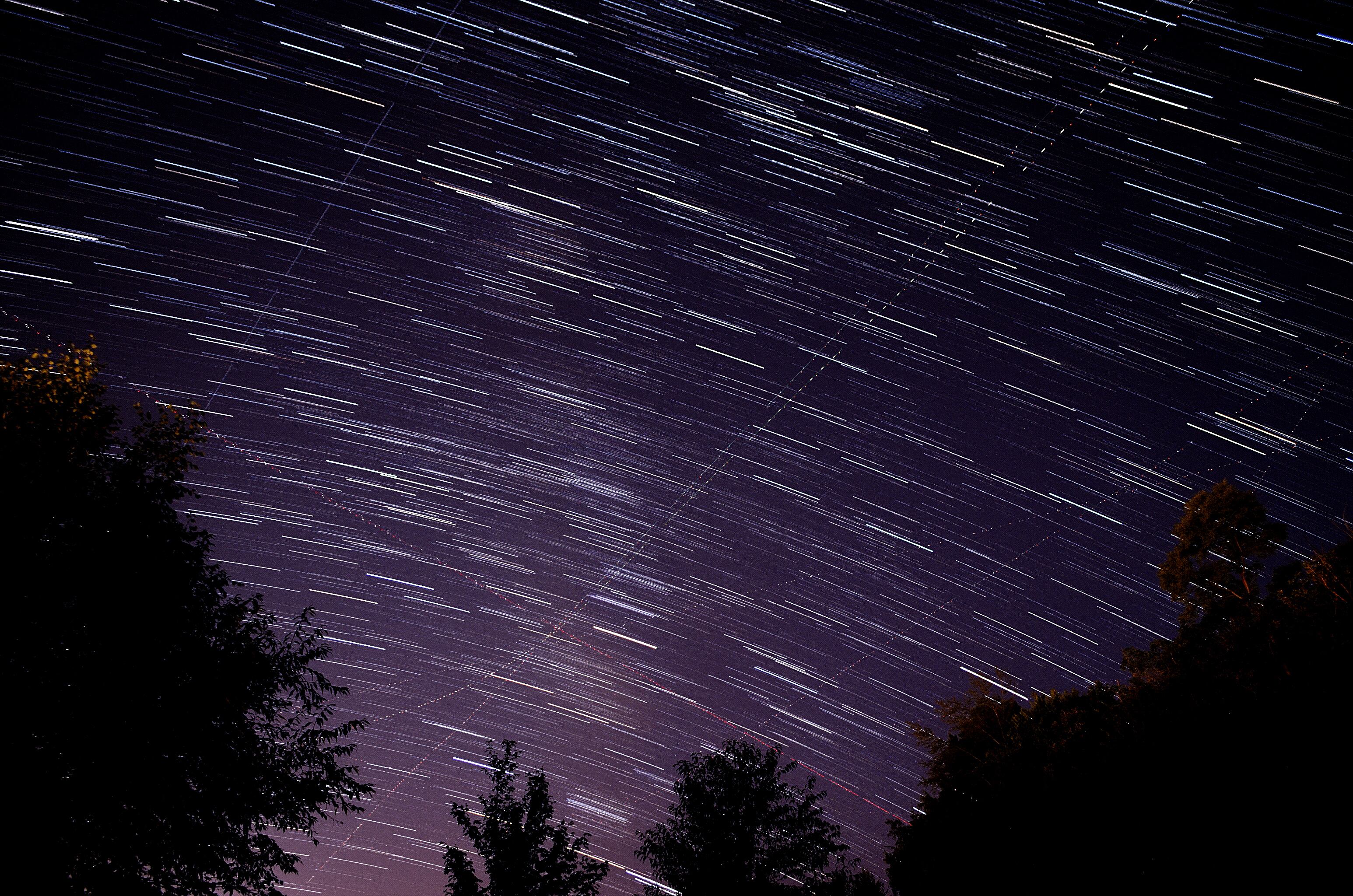 Lluvia de estrellas Leónidas. Foto vía Getty Images.