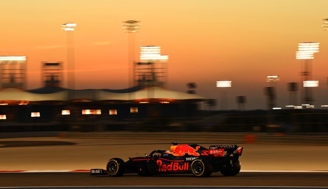 Max Verstappen brilla en los test de pretemporada de la Formula 1