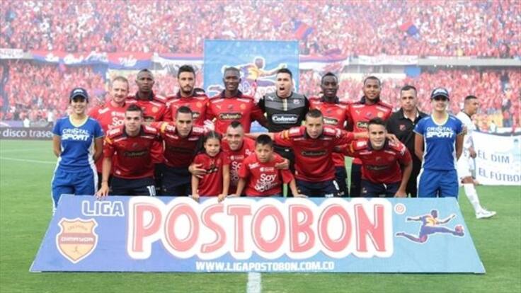 Los hinchas viven con expectativas las horas previas a la final