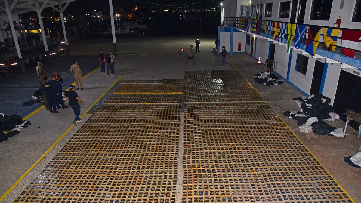 Hallan una caleta con más de tres toneladas de Cocaína en San Onofre, Sucre