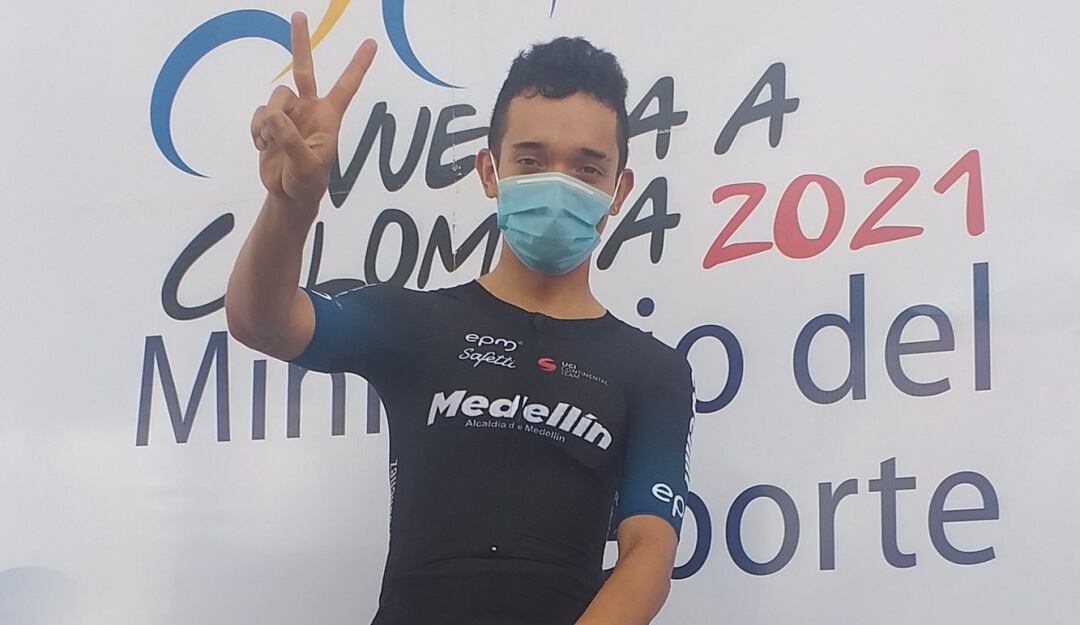 Brayan Sánchez, ganador de la cronoescalada de la Vuelta a Colombia.