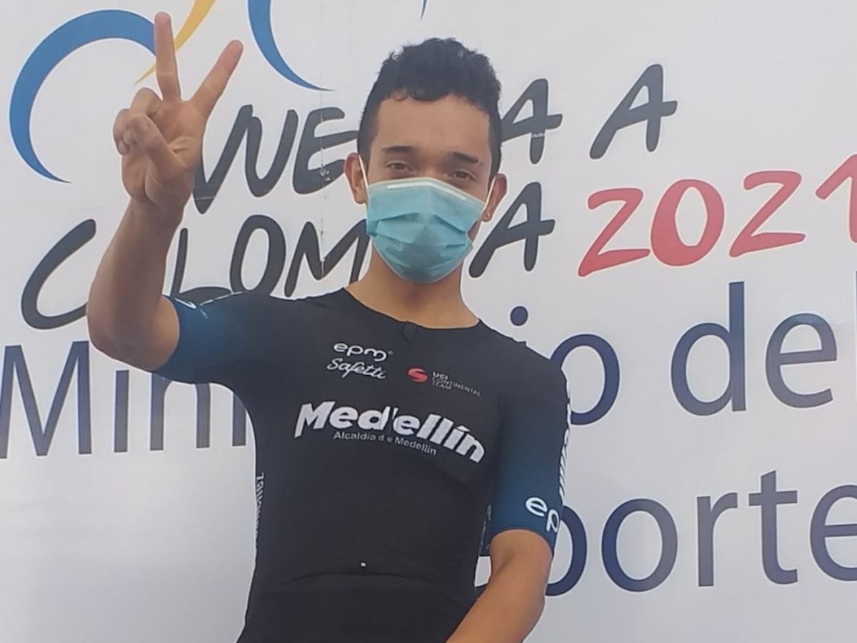 Brayan Sánchez ganó la 'crono' y Juan Pablo Suárez es nuevo líder