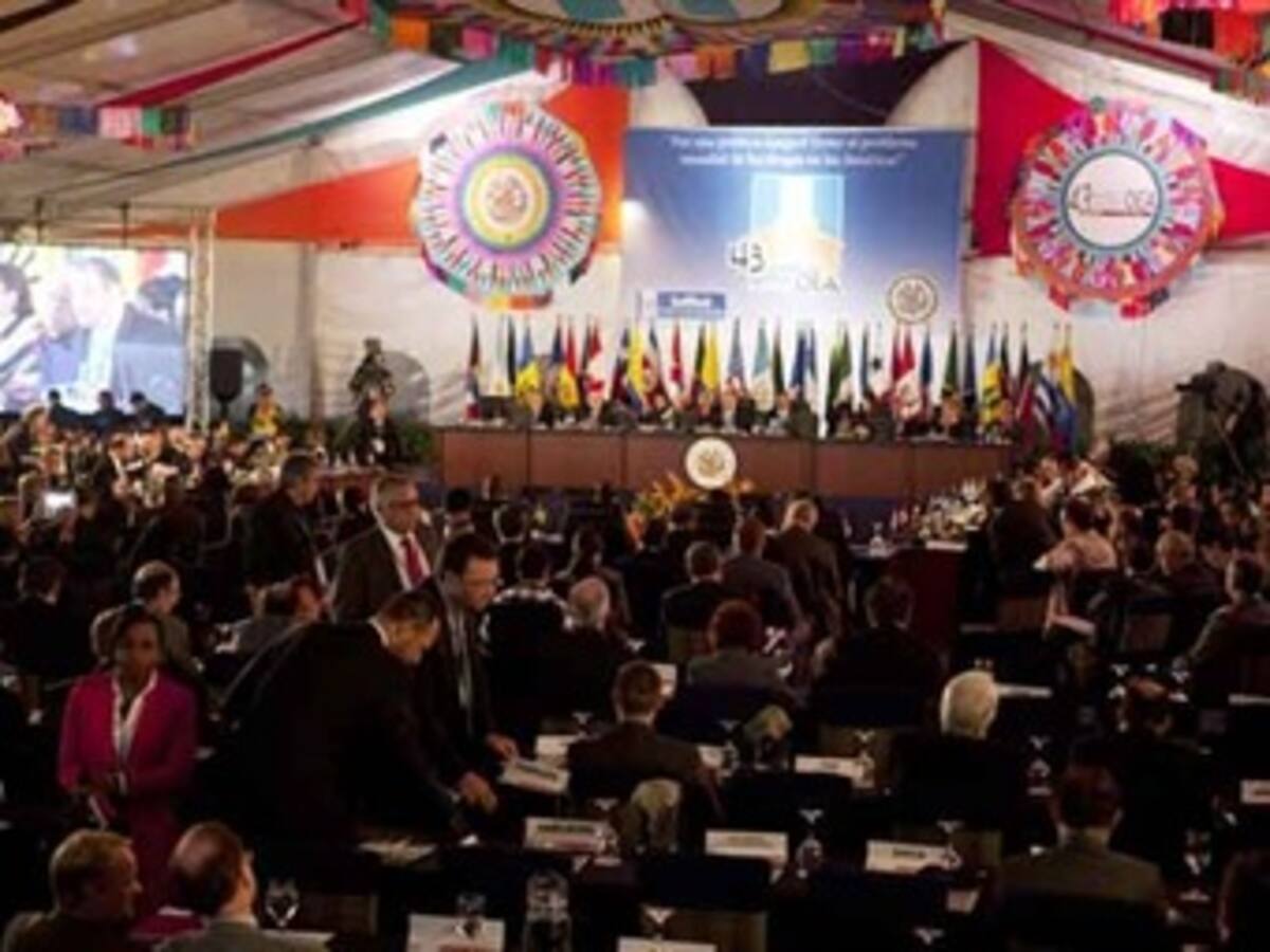 Latinoamericanos amenazan con no ir a Cumbre de Américas si no asiste Cuba