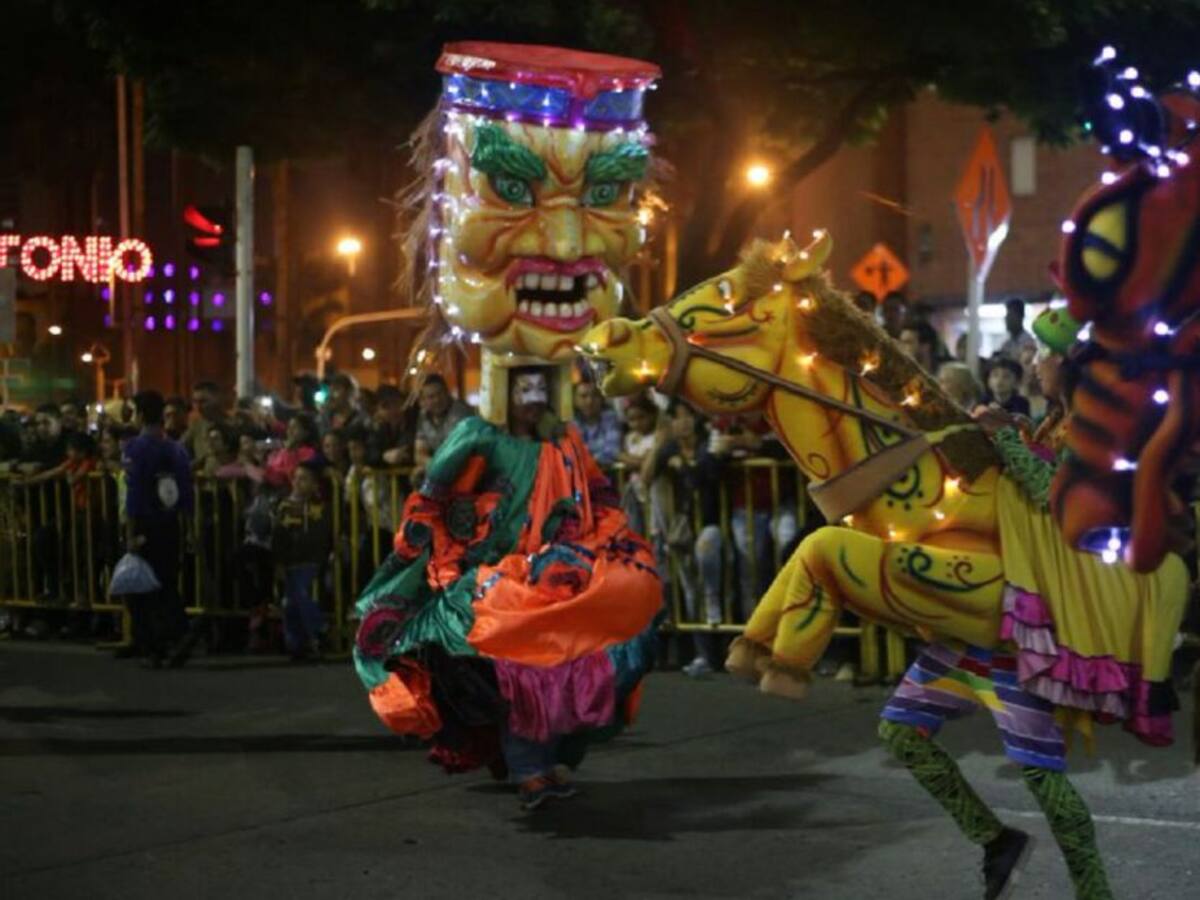 Vuelve el Desfile de Mitos y Leyendas de Medellín, con público