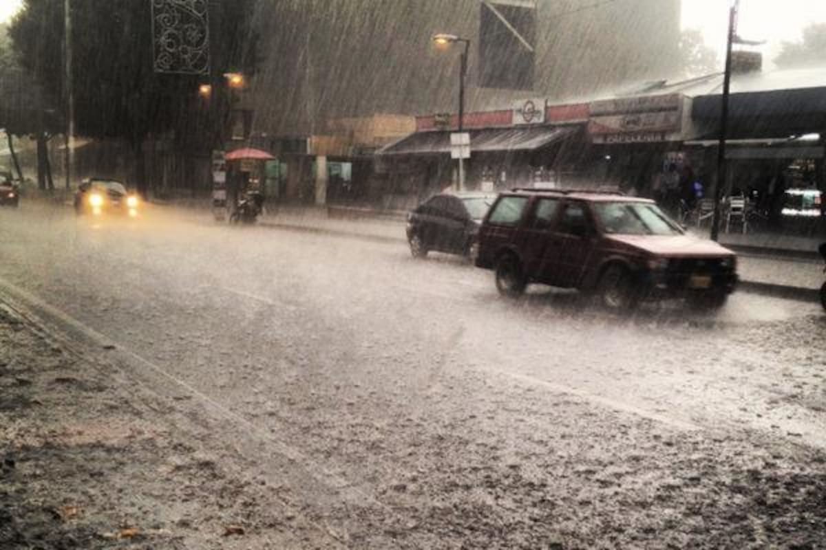 Las fuertes lluvias no han dado tregua en este fin de semana festivo, dejando varias emergencias ocasionadas por las granizadas e inundaciones.