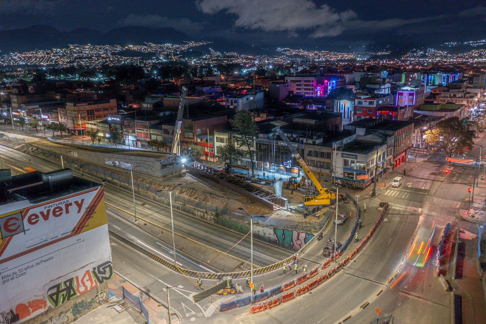 Obras del Puente de Venecia en Bogotá. Foto cortesía: Instituto de Desarrollo Urbano, IDU.