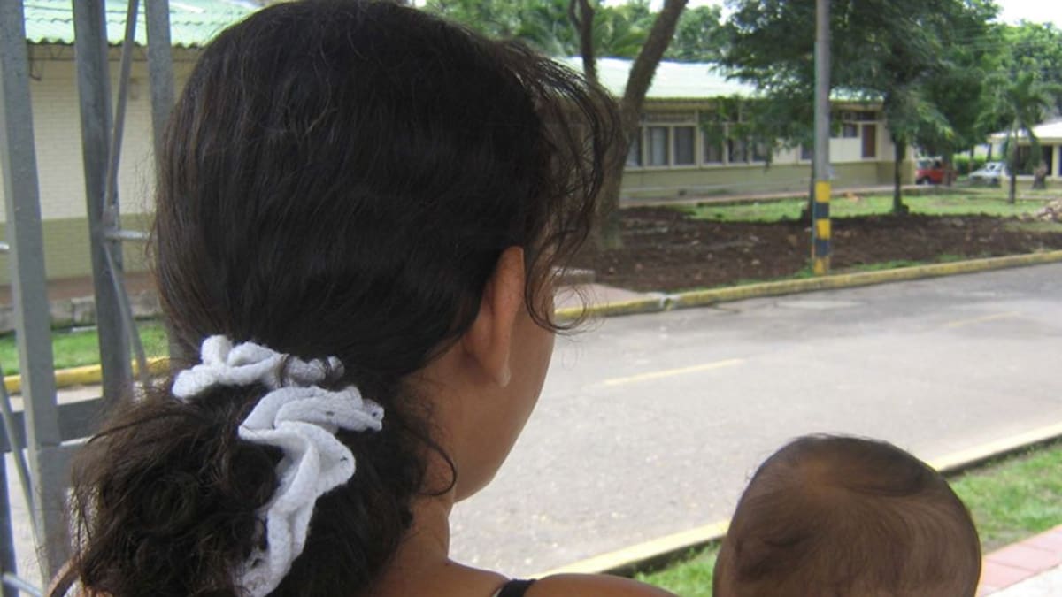 ¿Cómo prevenir los embarazos no deseados y las ETS?