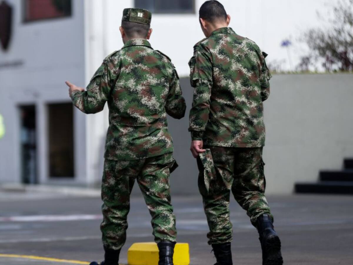 Procuraduría archiva indagación contra militares por gastos reservados