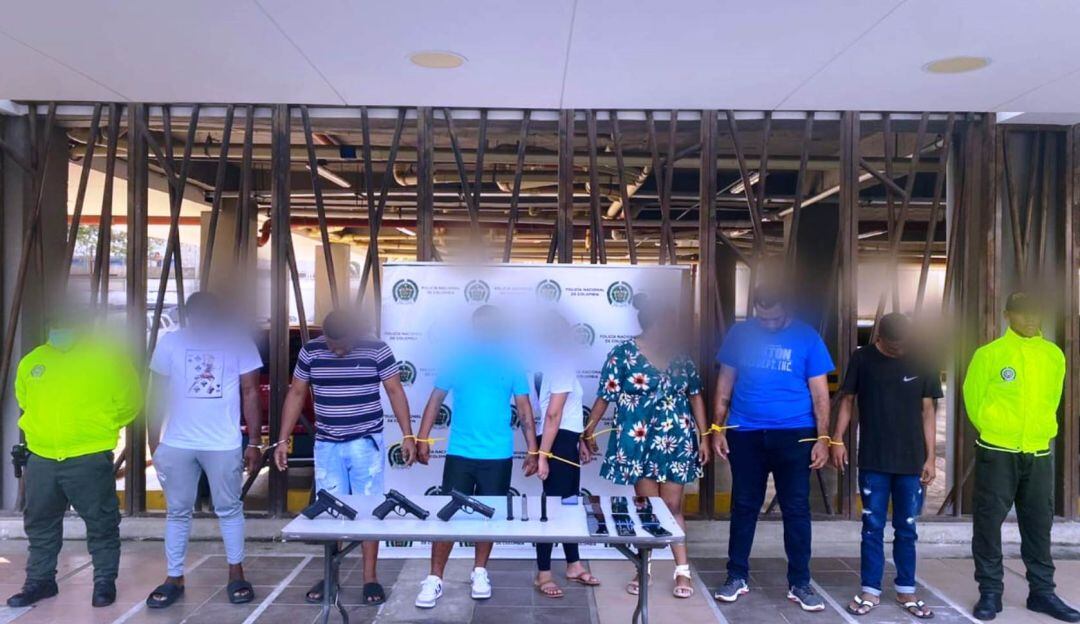 En total fueron detenidas siete personas con el apoyo de la Fiscalía General