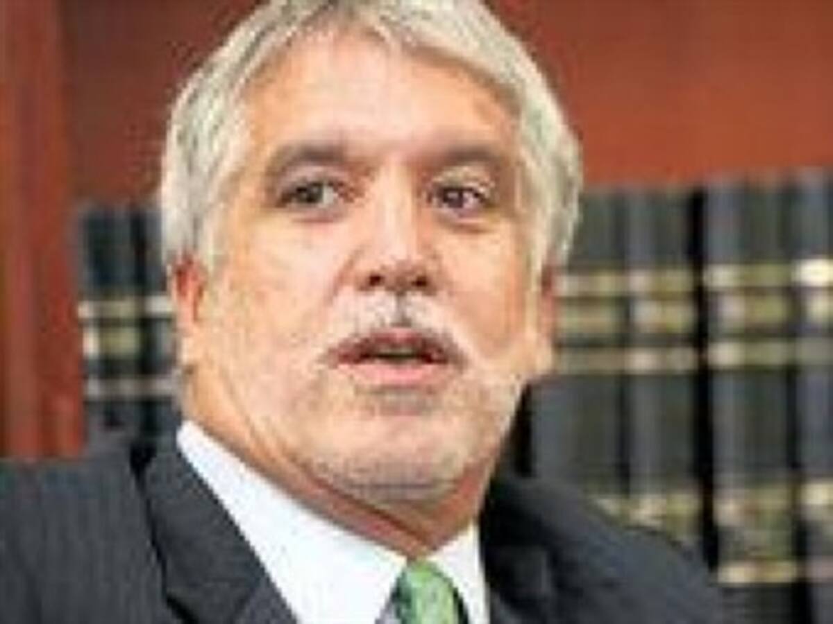 Uribe sería un excelente coequipero para mejorar la seguridad en Bogotá: Enrique Peñalosa