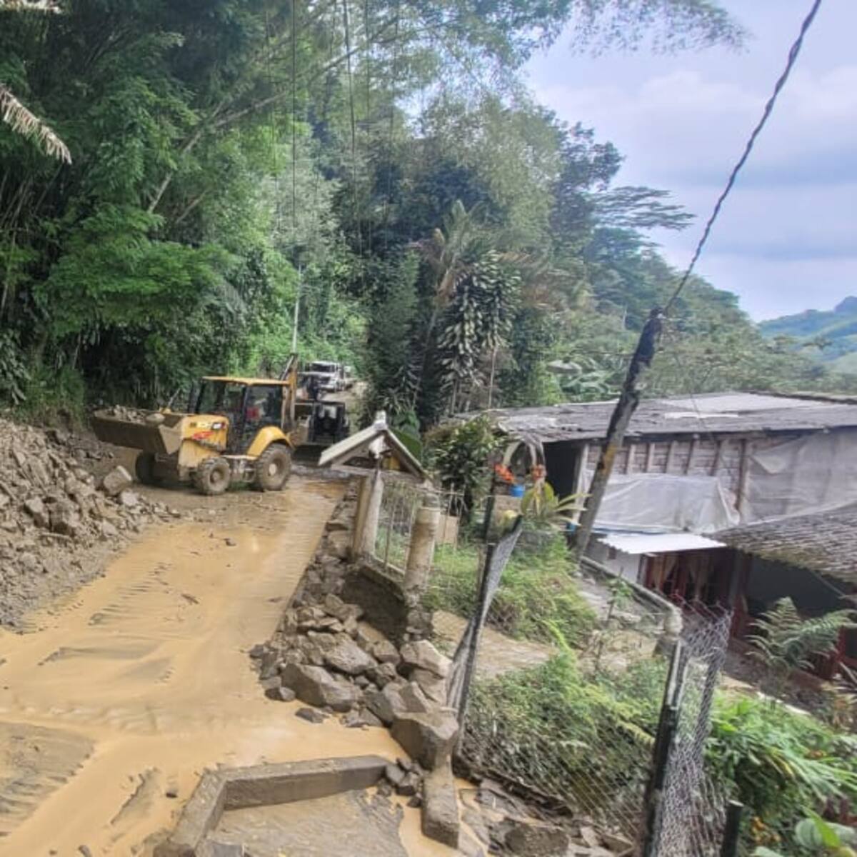 Con personal de infraestructura atienden permanentemente la escorrentía en La Florida