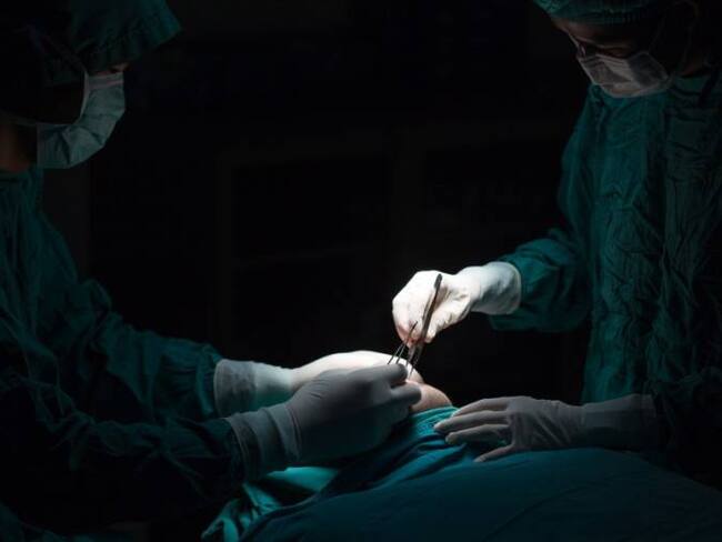 Condenados dos estilistas por ocasionar la muerte de paciente tras inyectarle silicona líquida