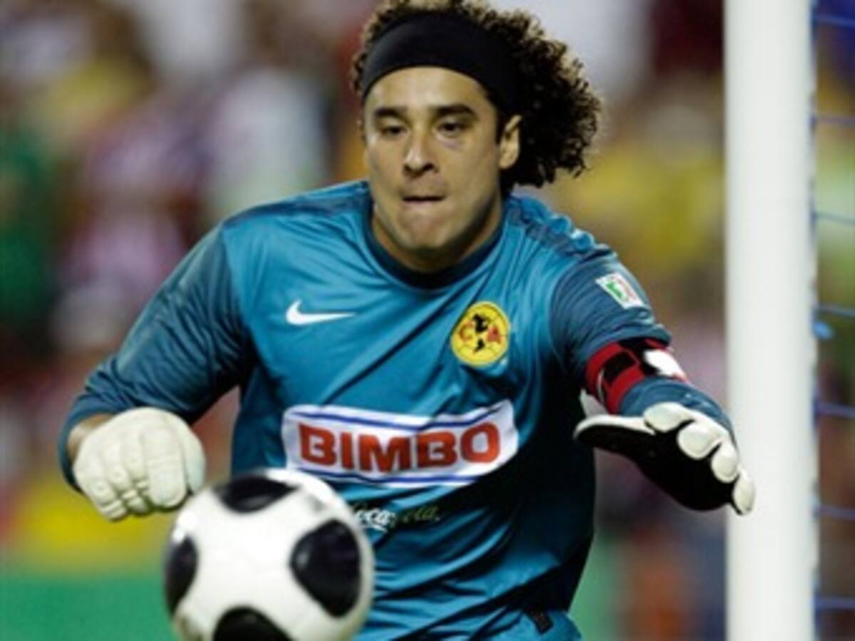 El mexicano Guillermo Ochoa nuevo jugador del Ajaccio