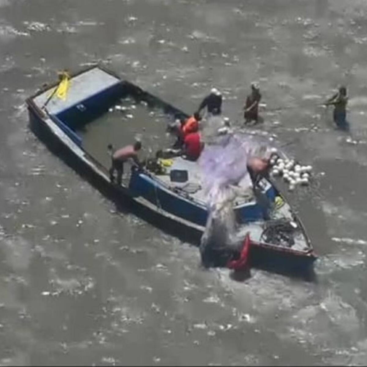 Un muerto y un desaparecido deja naufragio de embarcación en el Mar Caribe