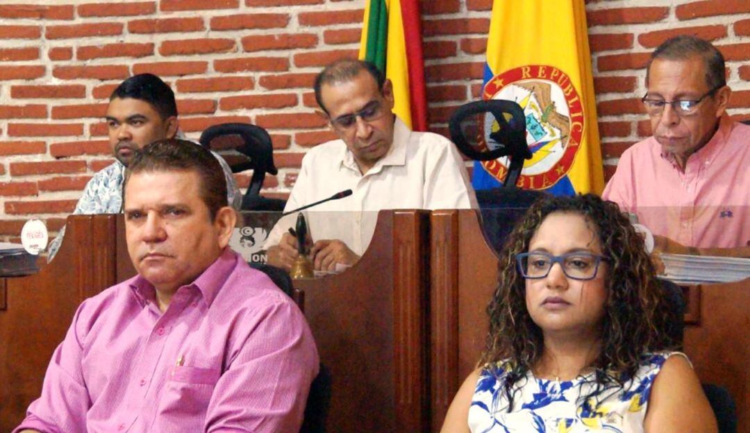 Profesional especializado de gran reconocimiento y amplia experiencia en el sector público en Cartagena y el departamento