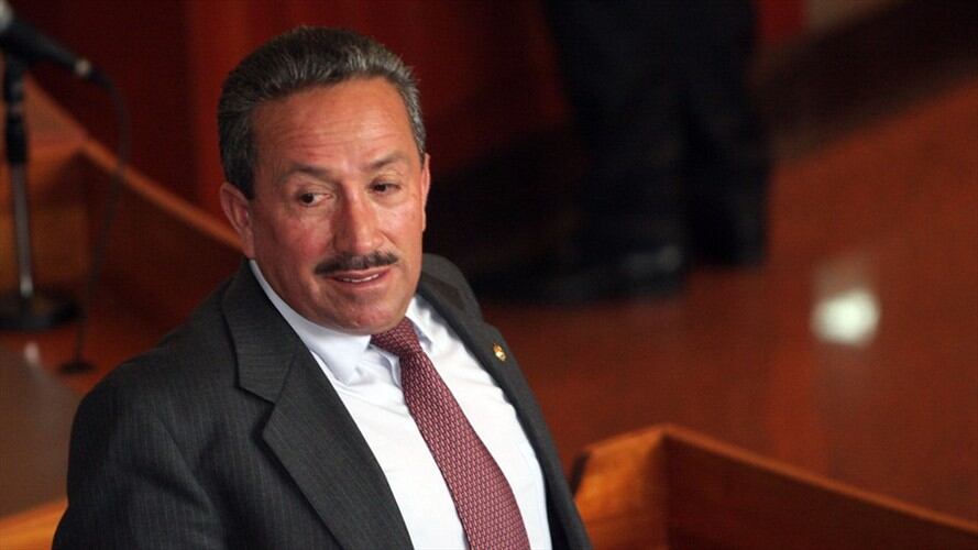 Hugo Aguilar fue visto anteriormente en un automóvil tipo Porsche, avaluado en más de 400 millones de pesos. Foto: Colprensa