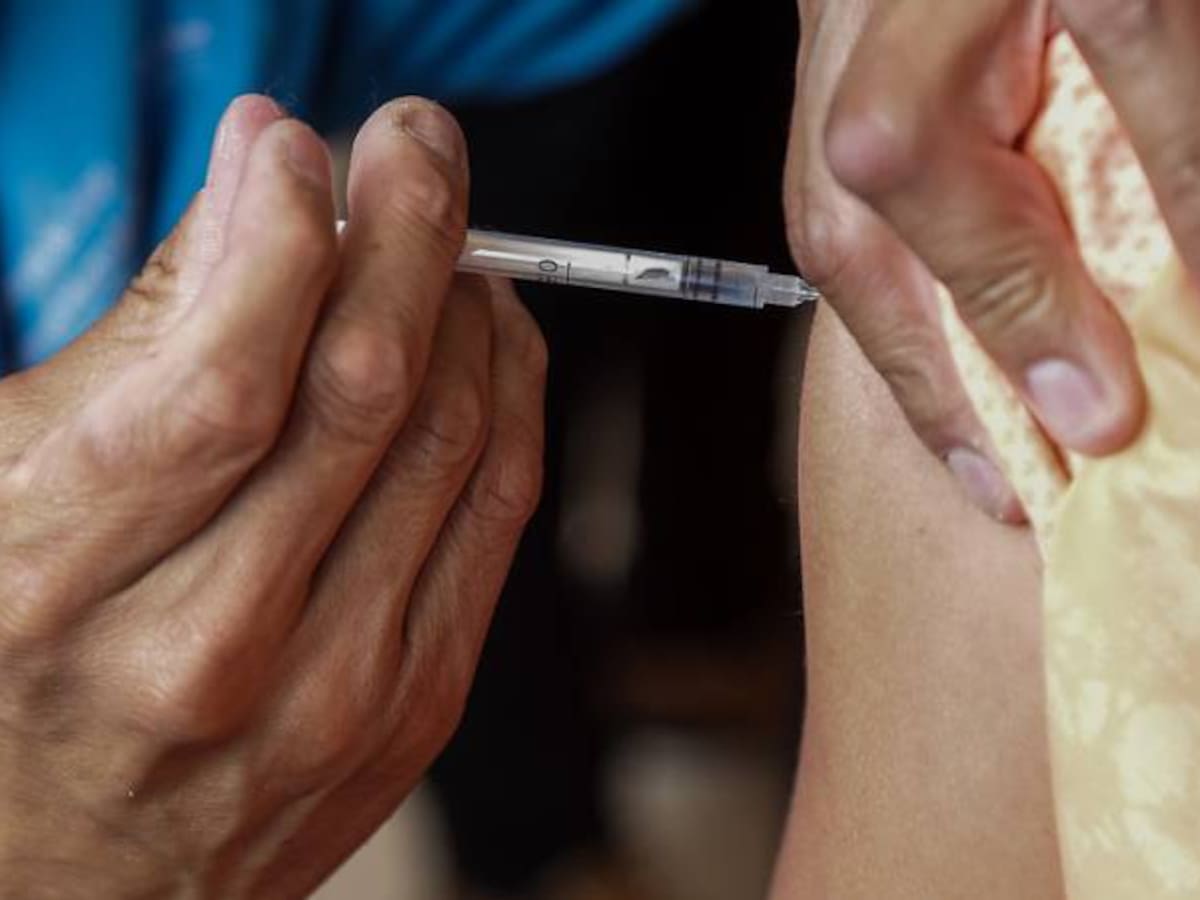 Vacuna contra el virus del papiloma humano sí es segura