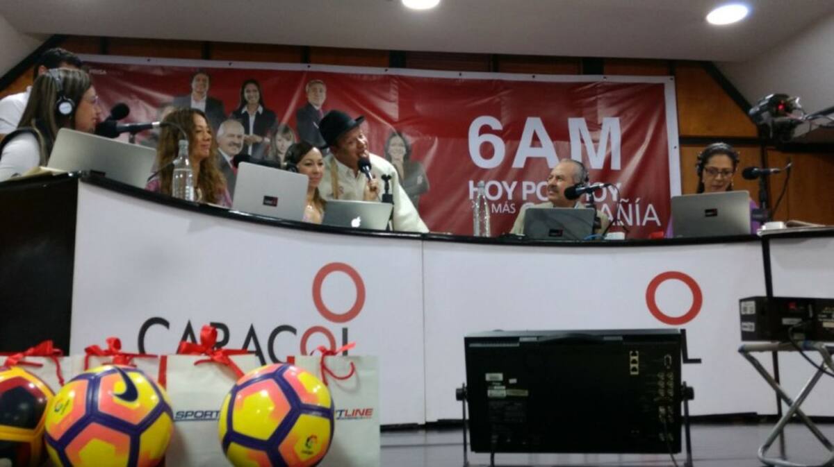 A lo largo de la mañana escucharán a personajes de la ciudad, las iniciativas en marcha y los problemas que aquejan a sus gentes y muchas cosas de interés desde Santa Marta para Colombia.